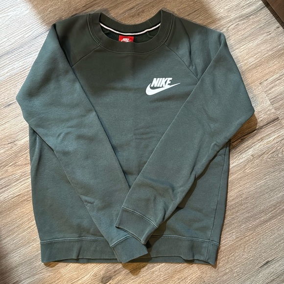 Crewneck Nike Sweatshirt - Picture 5 of 7